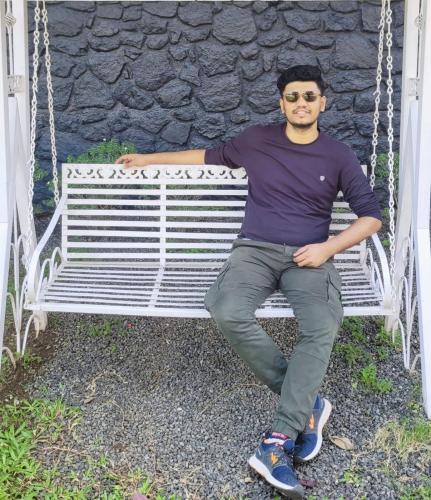 Vighnesh Vishwanath Desai